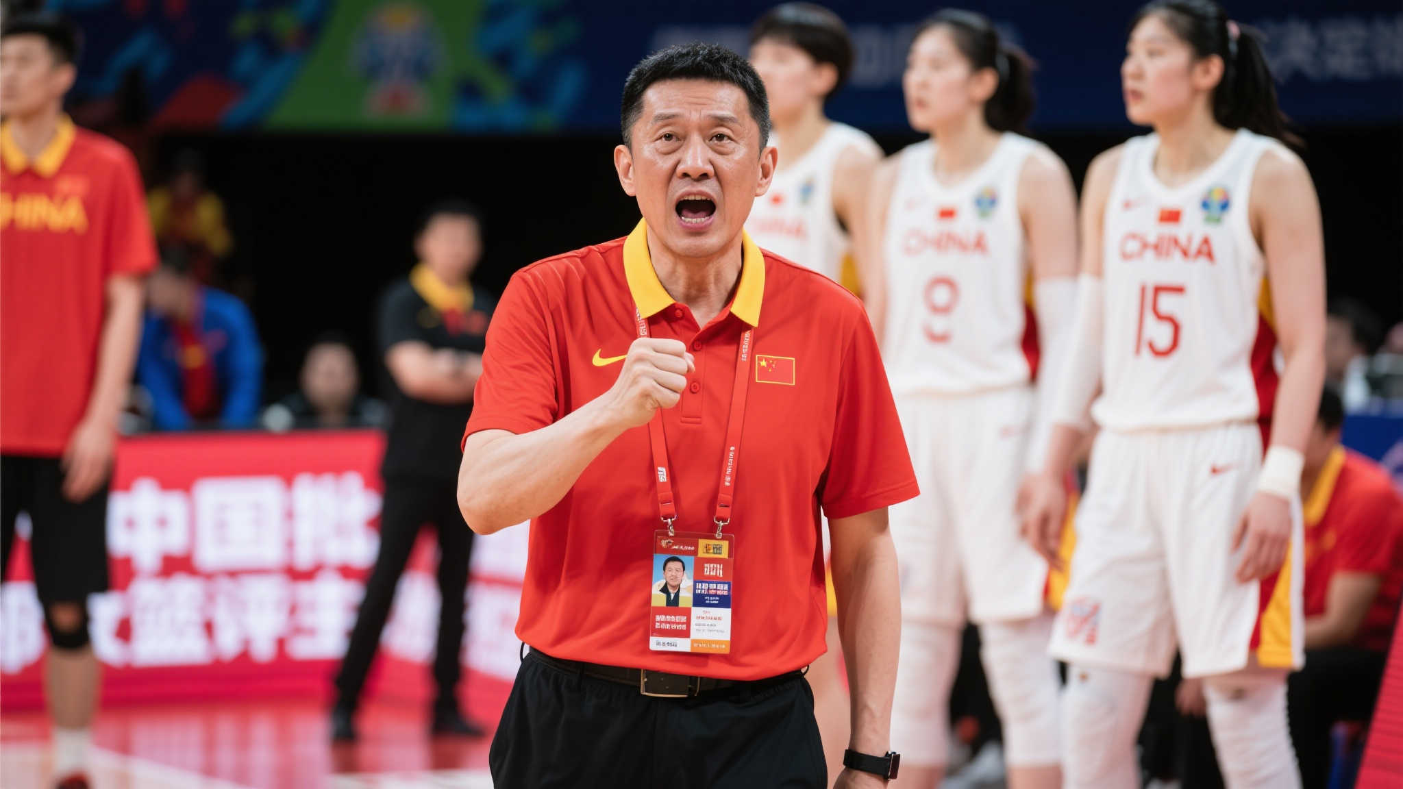 杨毅析李梦落选亚洲杯:批评宫指导者对实际情况缺乏了解 在中国篮球圈,关于运动员选拔是否公平的话题一直热度